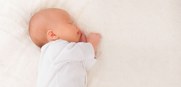 Como ensinar o bebé a dormir sozinho?