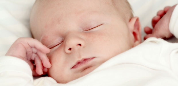 O que precisa de saber sobre o sono do recém-nascido