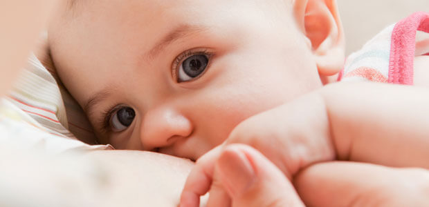 Alimentos que causam cólicas no bebé