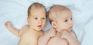 Gémeos fraternos e gémeos idênticos: como tudo acontece - Mãe-Me-Quer