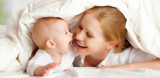 Falar “à bebé” aumenta o vocabulário do seu bebé, sabia?