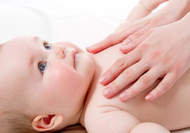 Cuidados e preparação na massagem ao bebé