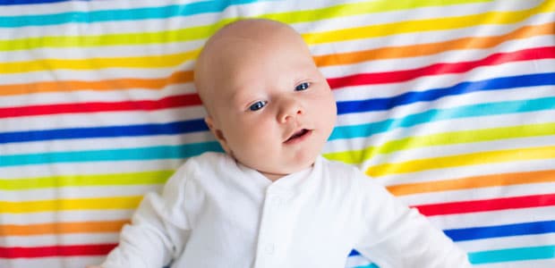 4 Formas de ajudar o bebé a dormir fora de casa