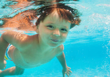 Crianças na piscina: 12 recomendações de segurança