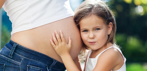 6 Coisas que os bebés aprendem na barriga da mãe