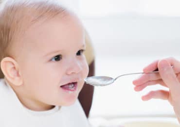 Sinais e sintomas de alergia alimentar no bebé