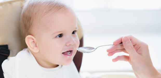 Sinais e sintomas de alergia alimentar no bebé