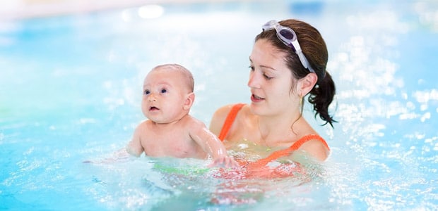 A surpreendente capacidade do recém-nascido para nadar