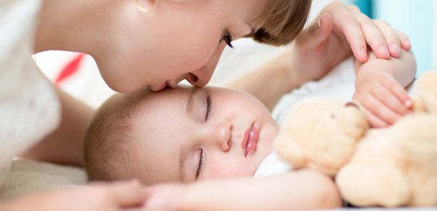 Primeiros dentes do bebé: quando aparecem e sintomas