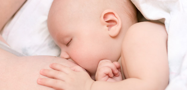 Dar de mamar: benefícios para si e para o bebé