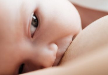 Amamentação e saúde dos dentes do bebé