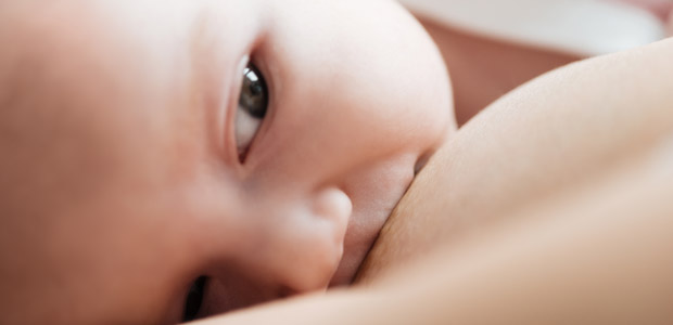 Amamentação e saúde dos dentes do bebé