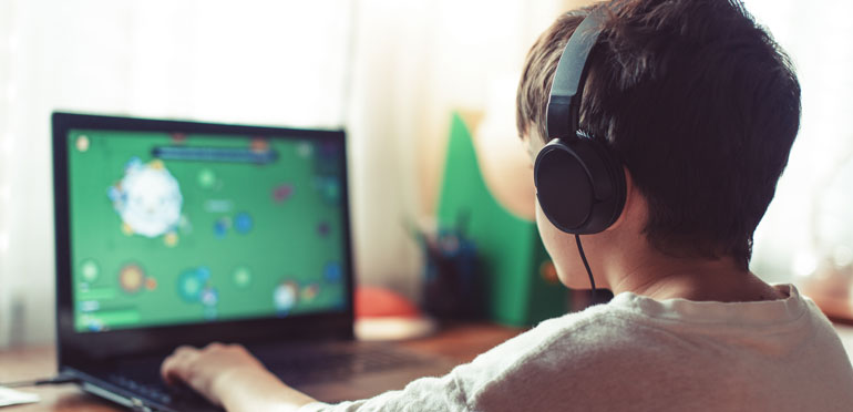 Dependência de jogos onlines aumenta em crianças e jovens