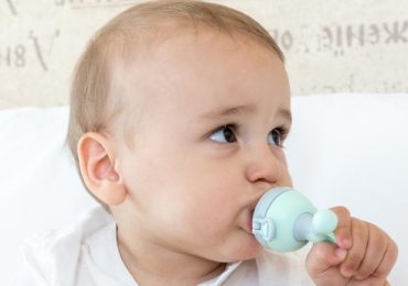 Alimentador para bebés: usar ou não usar?