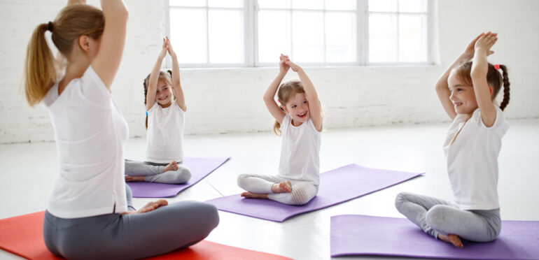 Yoga para crianças: os benefícios e onde praticar