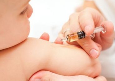 “Nova” vacina contra a meningite: o que deve saber