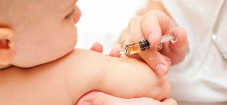 Vacina da meningite B gratuita para bebés, a partir de hoje