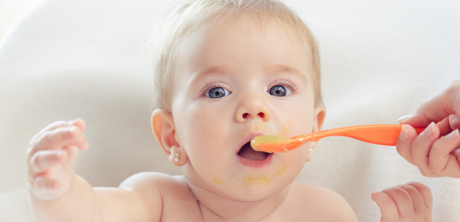 bebe-a-comer