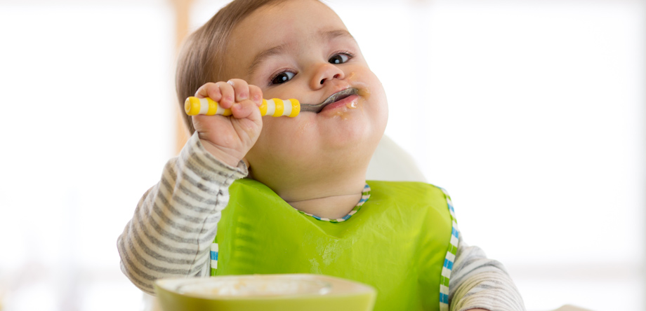 bebe-a-comer