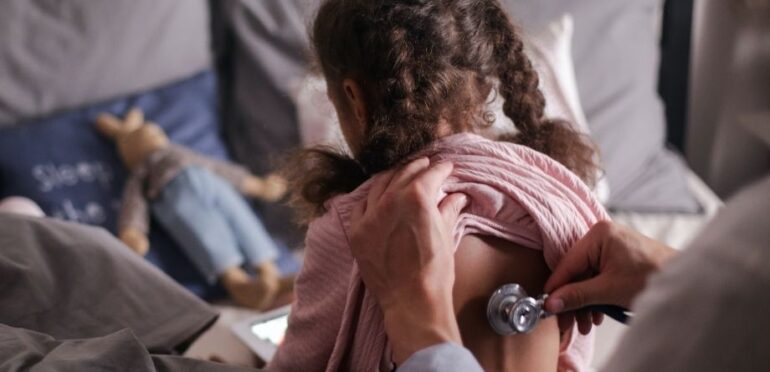 Terceira vaga registou mais crianças diagnosticadas com síndrome rara