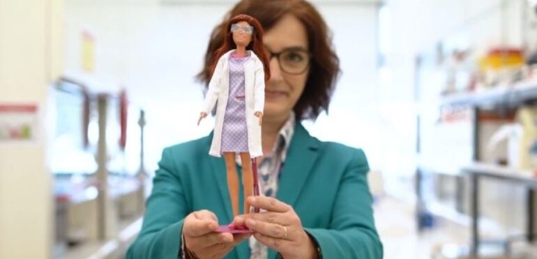 Meninas na Ciência Powered by Barbie: Elvira Fortunato promove a ciência no feminino