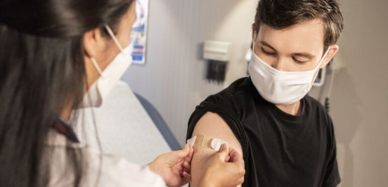 Madeira começa a vacinar crianças a partir dos 12 anos