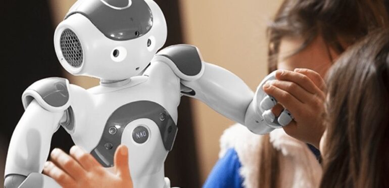 Robôs ajudam crianças autistas a integrar-se na sociedade