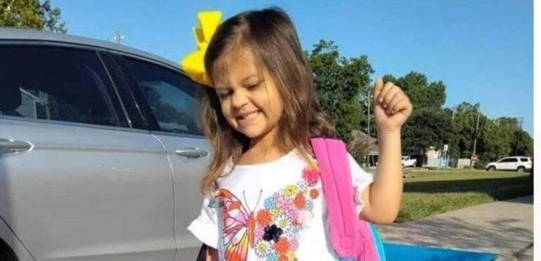 Menina de 4 anos morre de Covid depois de ser infetada pela mãe que recusou a vacina