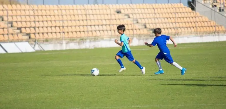 OMS, FIFA e Catar juntam-se para promover atividade física junto de crianças