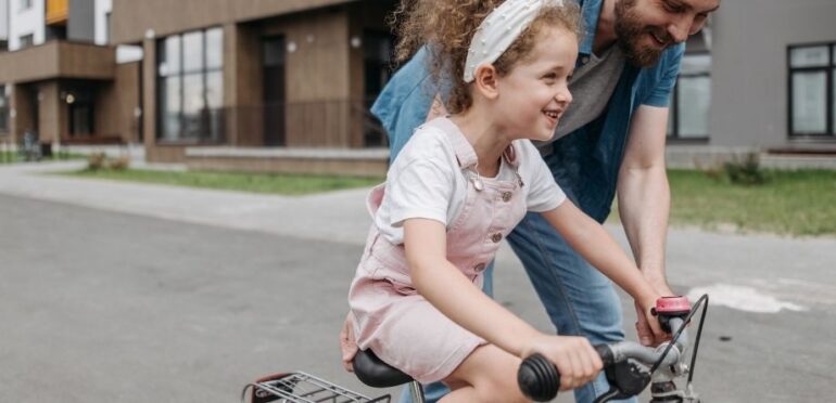 Escolas vão ensinar crianças a andar de bicicleta na estrada