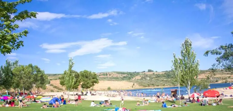 Albufeira do Azibo: praias de uma beleza fantástica