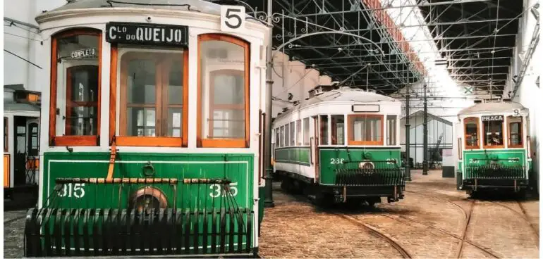 Festejar o aniversário dos miúdos a bordo de um elétrico histórico