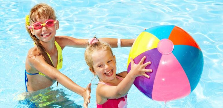 Hotéis no Algarve para férias em família: 8 opções ideais para pais e filhos