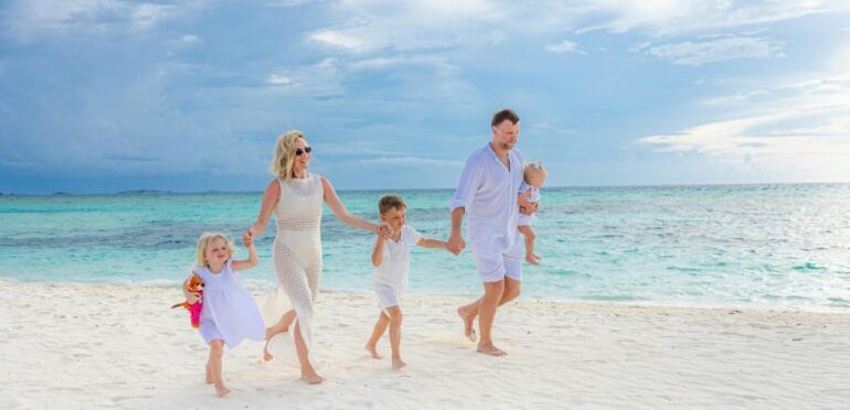 Famílias numerosas: 8 hotéis no Sul de Espanha perfeitos para férias sem stress